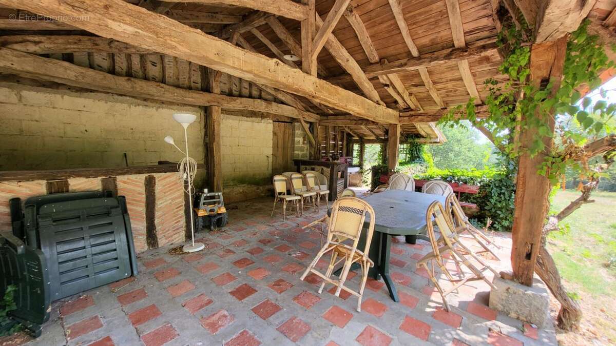 Ancienne fermette : maison  122 m² et grange  420 m² sur parcelle de 3ha environs à la campagne - photo 16