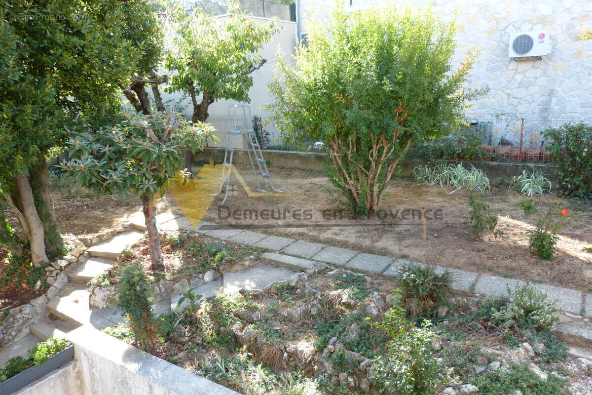 À investir sur Vaison-La-Romaine : maison de 97m2 avec 4 pièces - photo 17