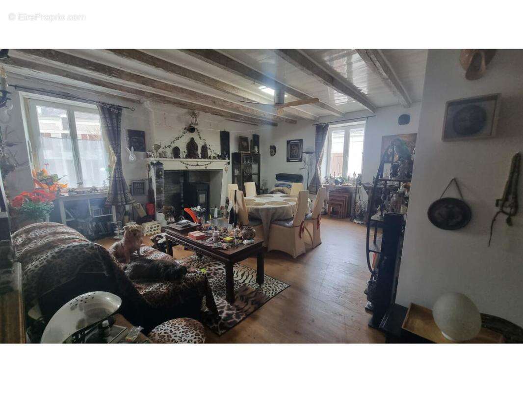 Maison à MAIRE