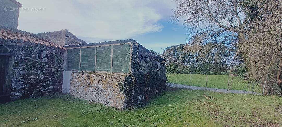 Maison à LES HERBIERS