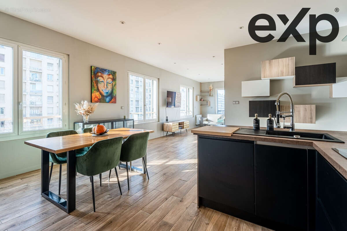 Appartement à MARSEILLE-4E