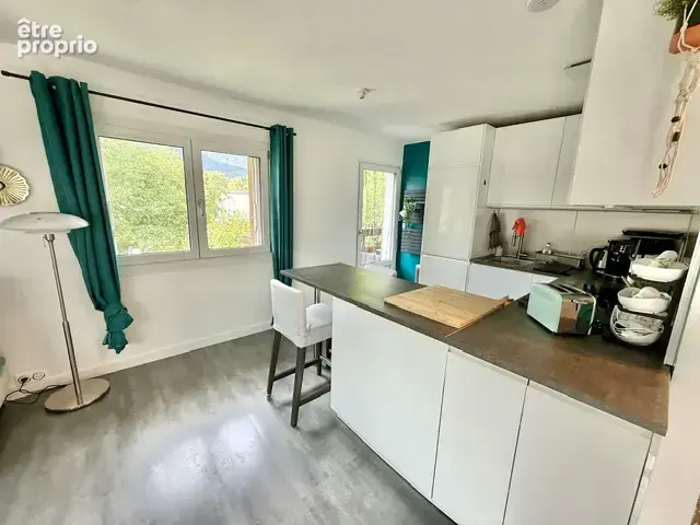 Divonne-les-bains   appartement rénové avec jardin privatif   rare à la vente - photo 4