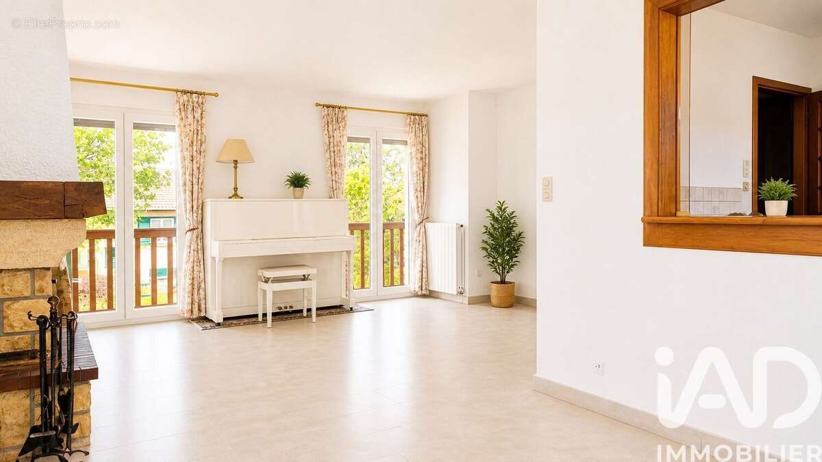 Photo 3 - Maison à MONTIGNY-LES-METZ
