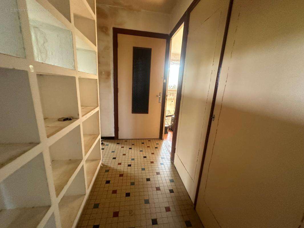 Grenay – Maison à fort potentiel de 140 m² avec terrain constructible - photo 3