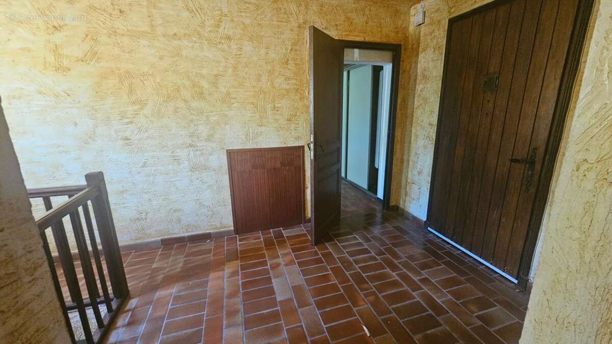 Maison à Taradeau 4 pièce(s) 120 m2 - photo 16