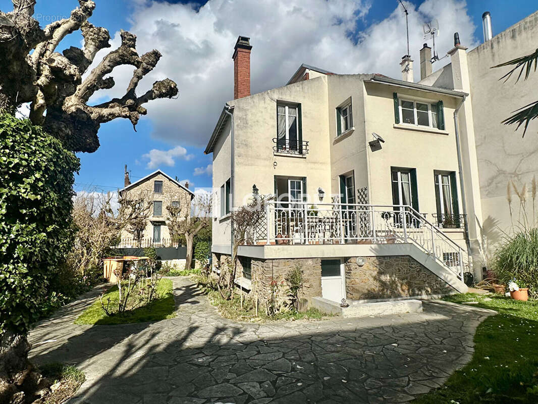 Maison à VILLEMOMBLE