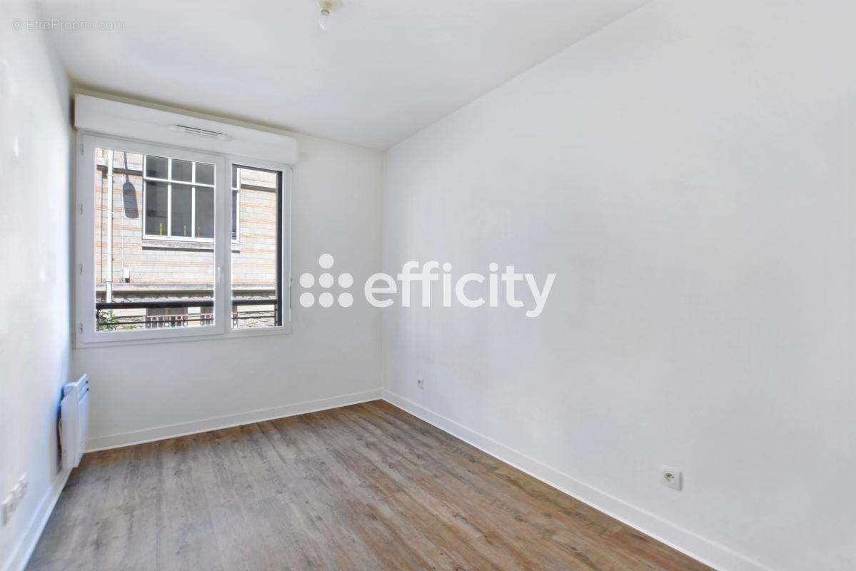 Appartement à SURESNES
