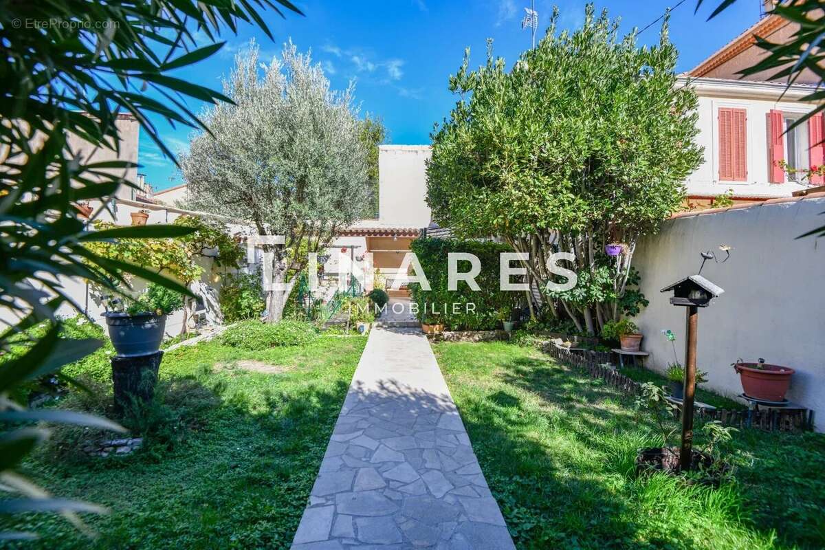 Maison à MARSEILLE-4E