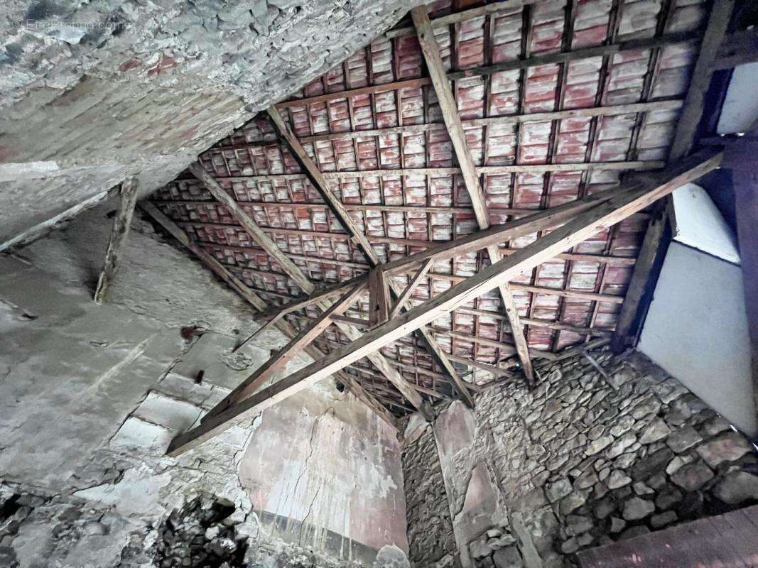 Maison à AIGUES-VIVES