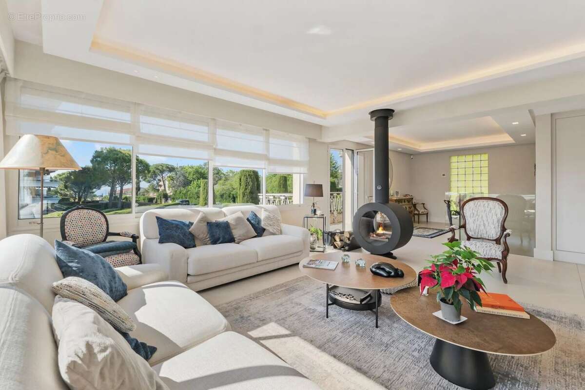 Appartement à LE CANNET