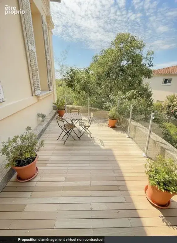 Appartement à LA LONDE-LES-MAURES