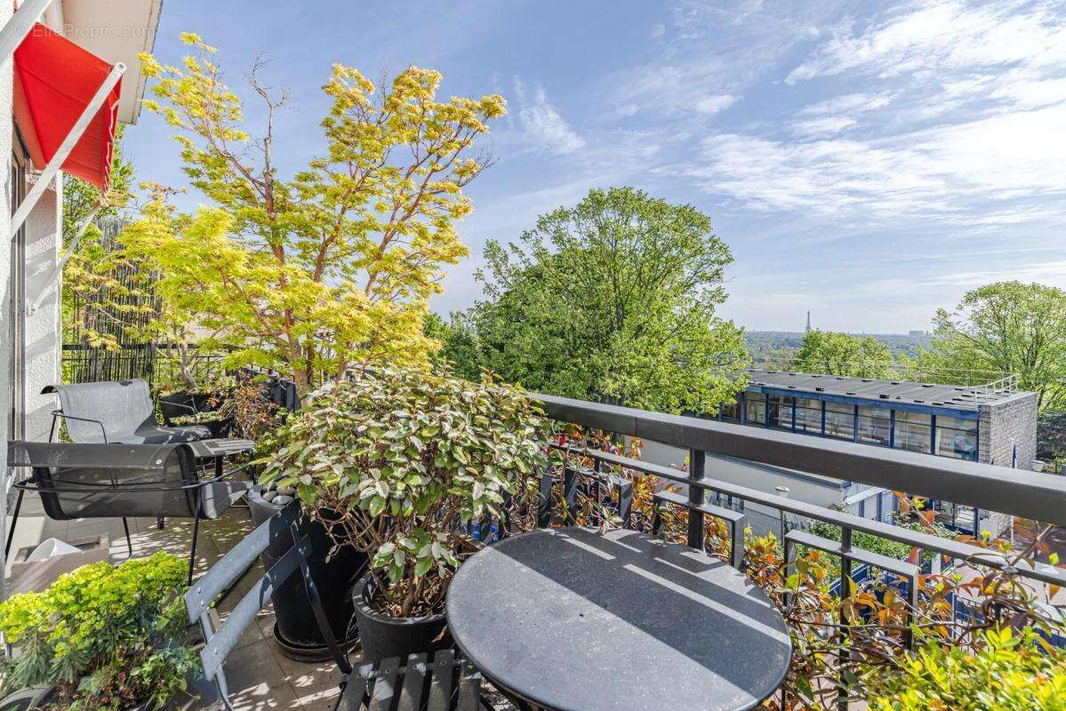 Appartement à SURESNES