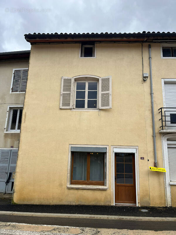 Maison à SAINT-AMOUR