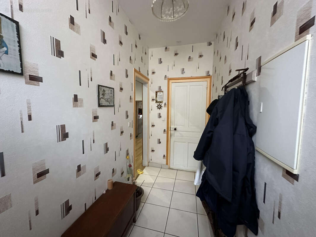 Autre à BAUD