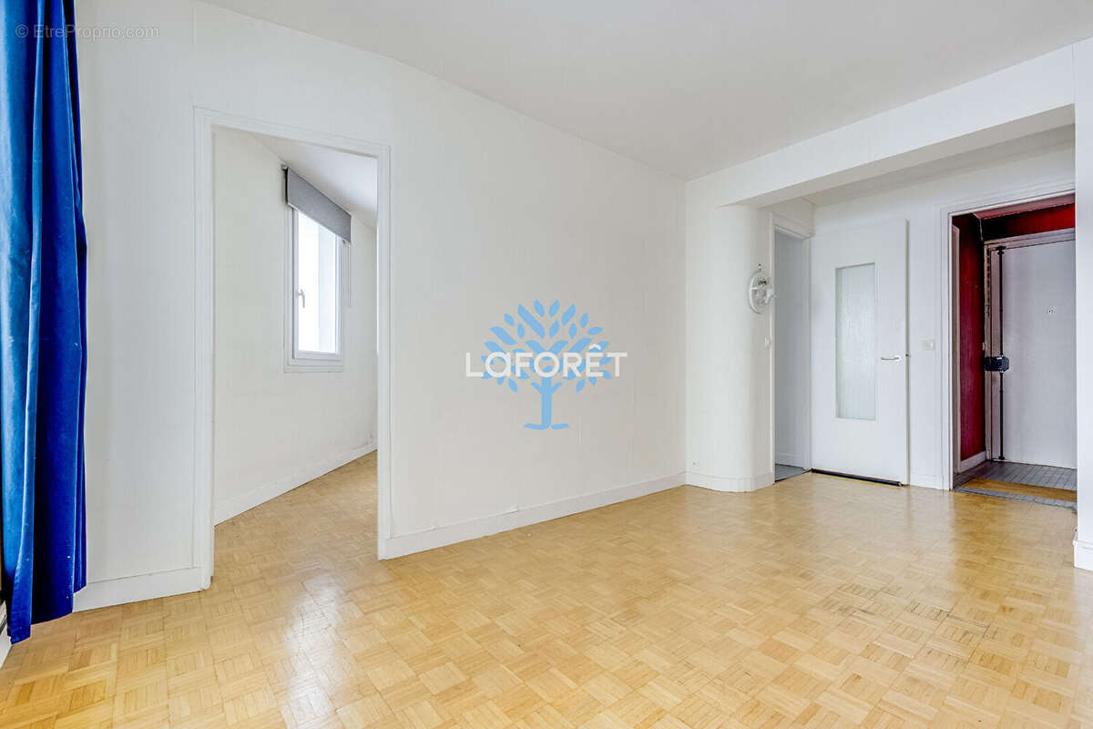 Appartement à PARIS-20E