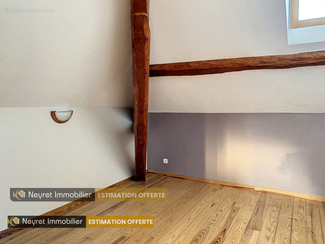 Appartement à SAINT-ETIENNE