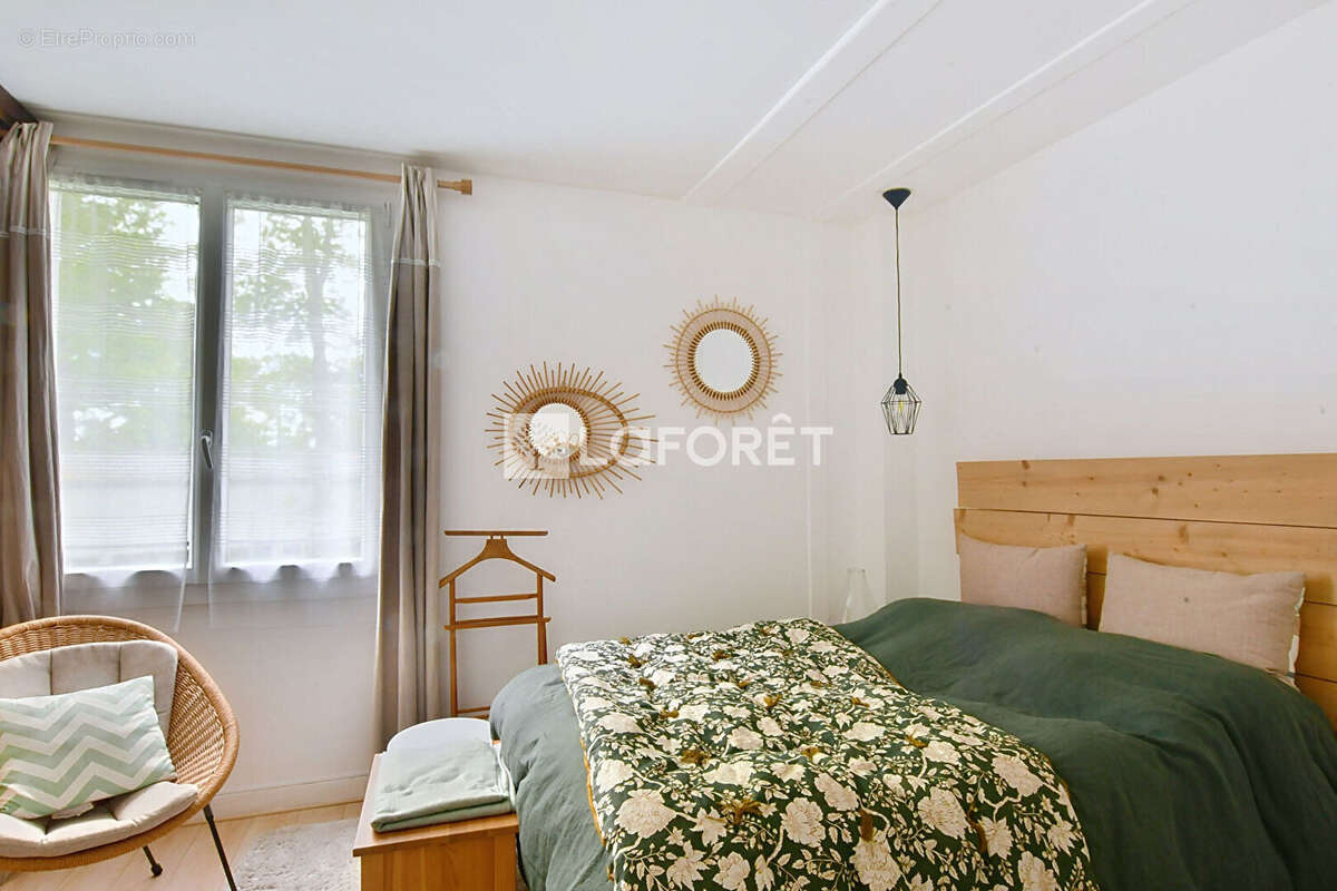 Appartement à LA CELLE-SAINT-CLOUD