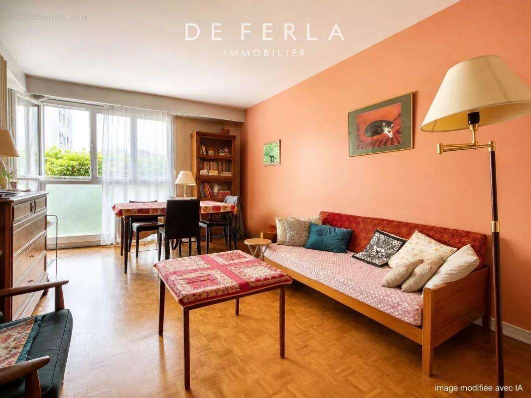 Appartement à PARIS-14E