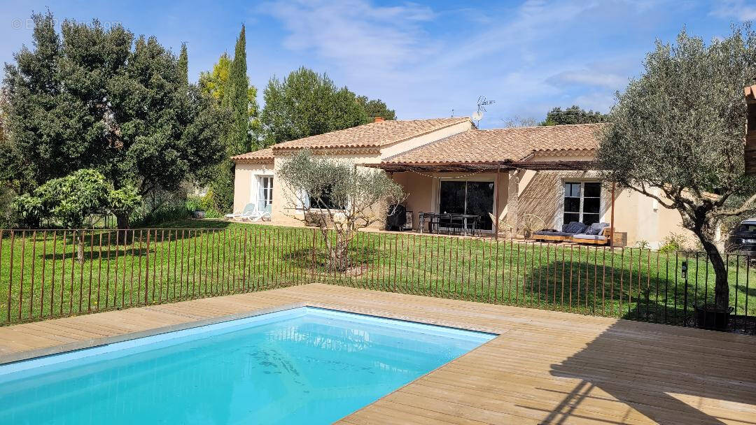 Maison à PIOLENC