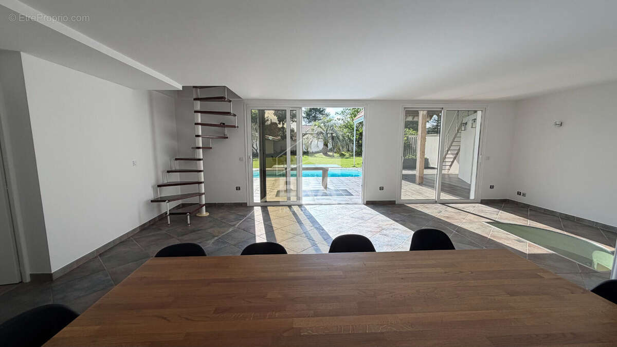 Maison à GUJAN-MESTRAS