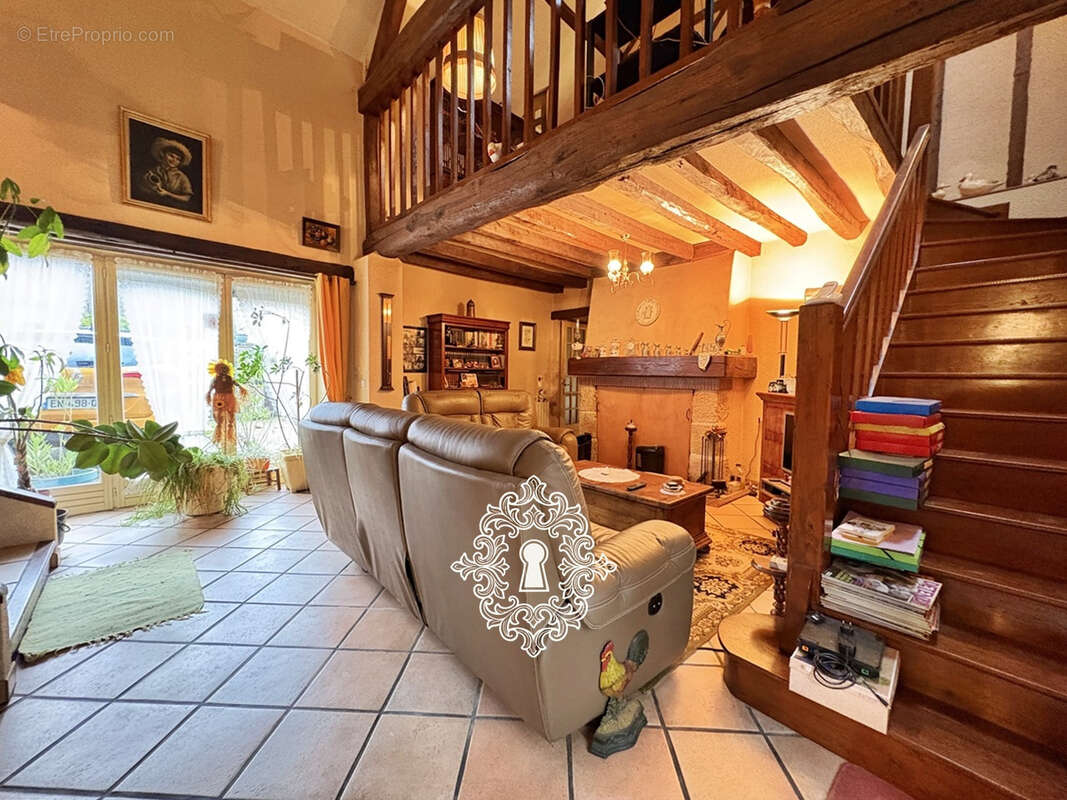 Maison à LONGUEVILLE