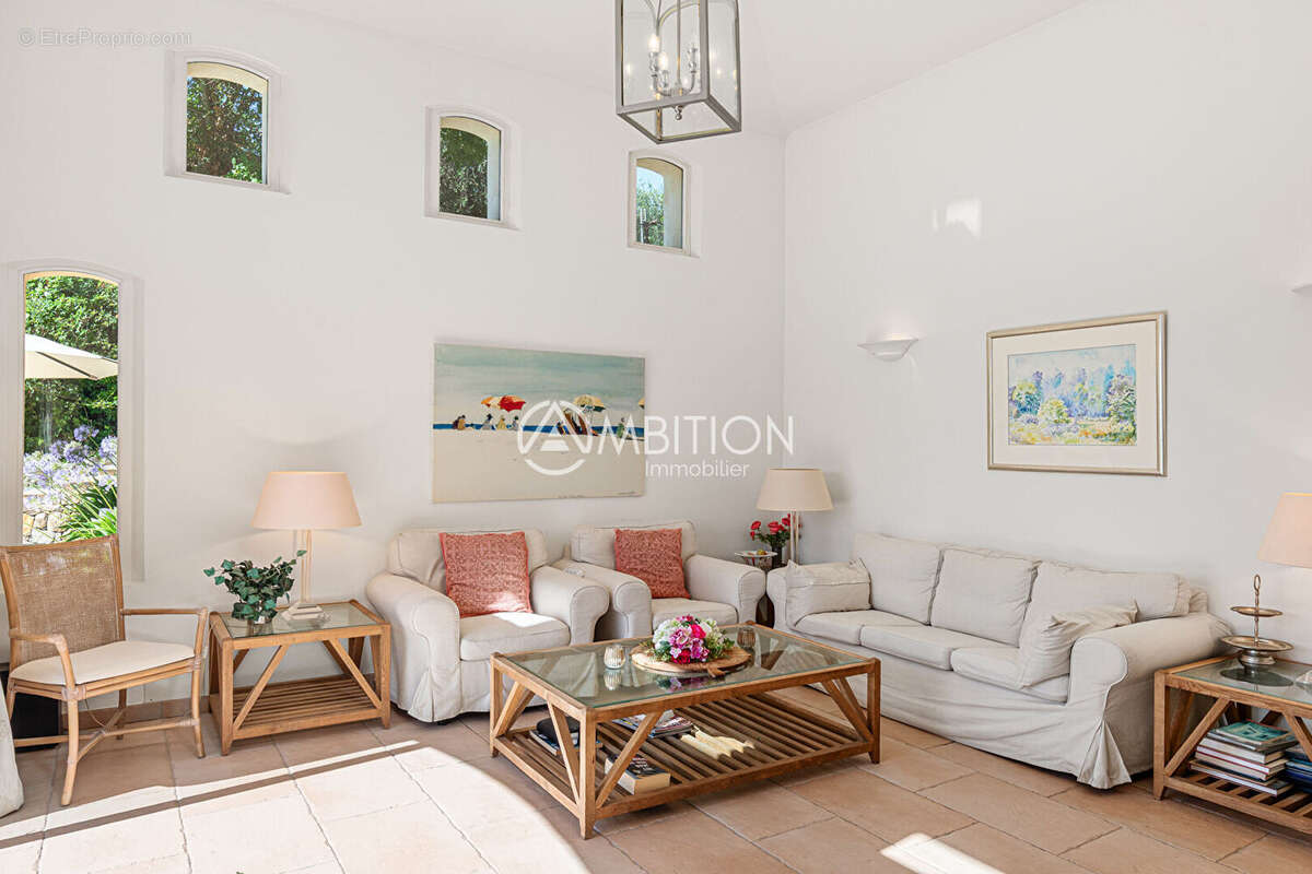 Maison à PEYMEINADE