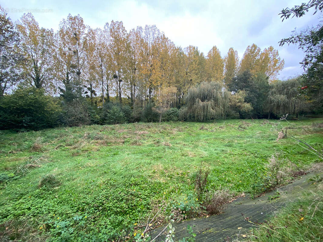 Maison à SAINT-PIERRE-DU-REGARD