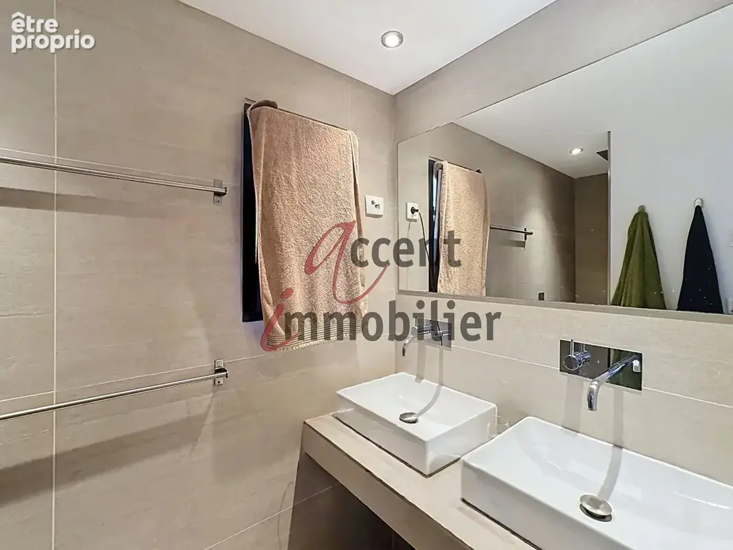 Mollégès, maison 135m² + 23m² de dépendance, piscine, garage,1200 m²  de terrain - photo 6