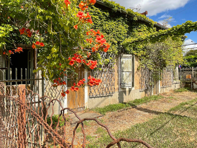 Maison à SAUZE-VAUSSAIS