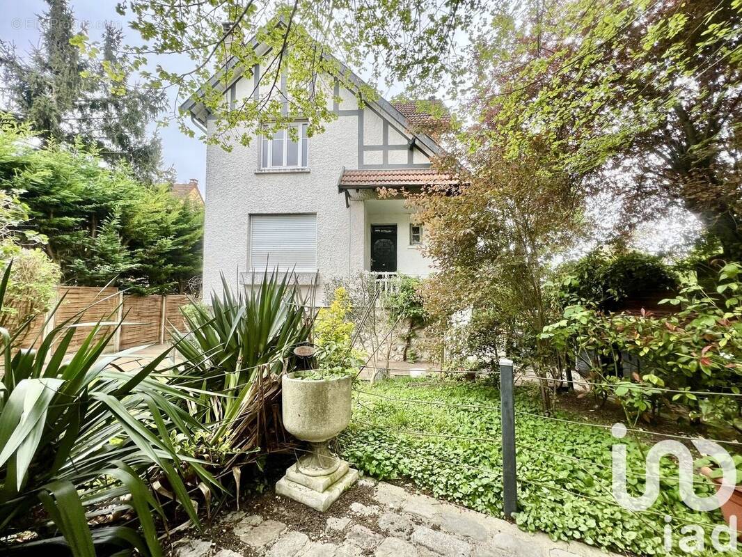 Photo 1 - Maison à MANDRES-LES-ROSES