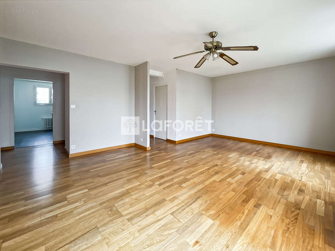 Appartement à MAISONS-ALFORT