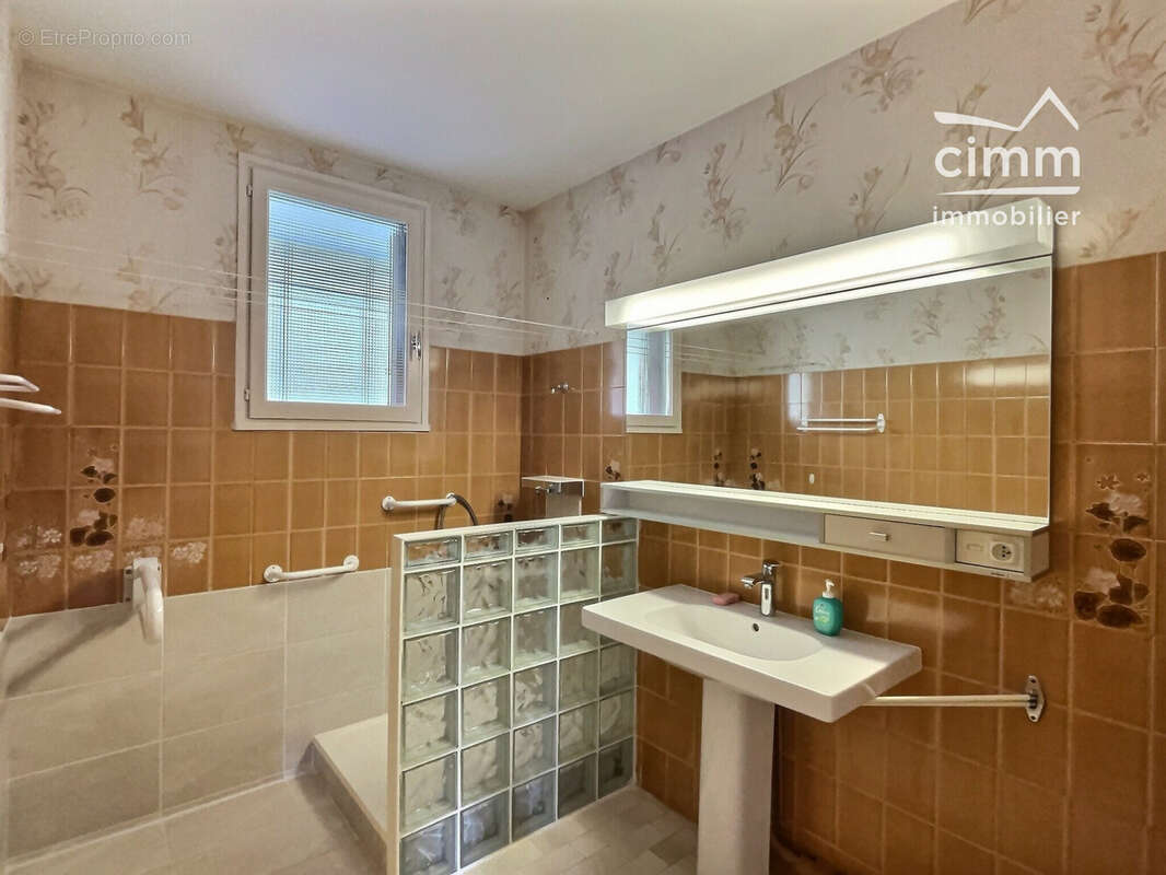 Appartement à SEYSSINET-PARISET