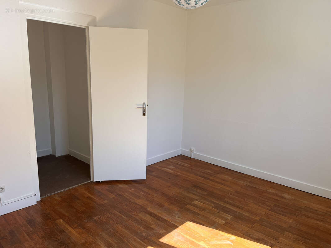 Appartement à MORNANT