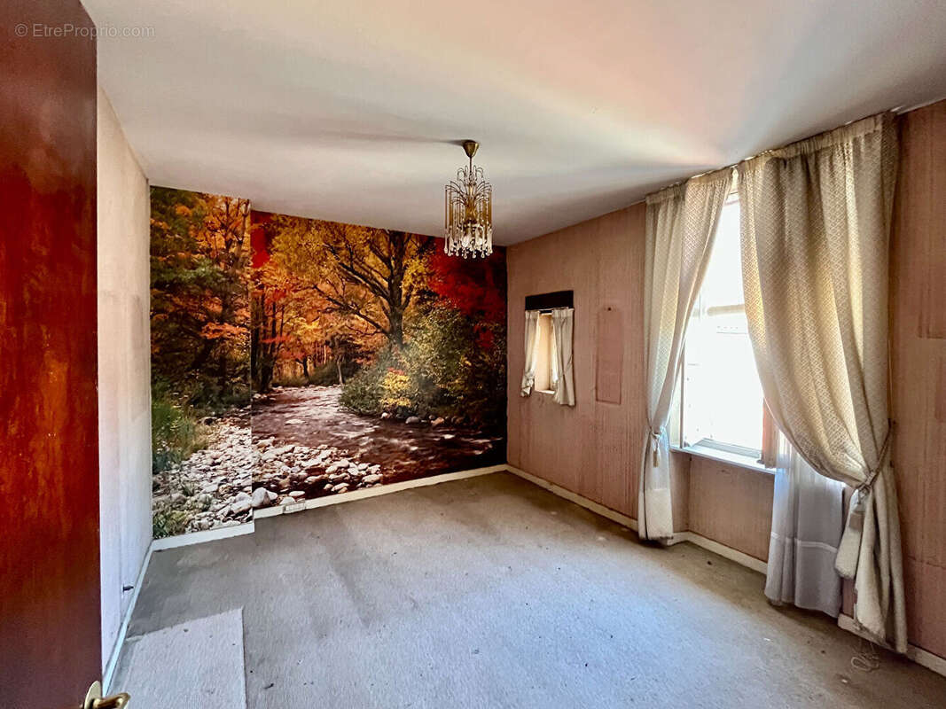 Villeneuve-sur-Lot, à quelques minutes à pied des commodités, un ensemble immobilier rare au coeur de la ville composé de 2 bâti - photo 12