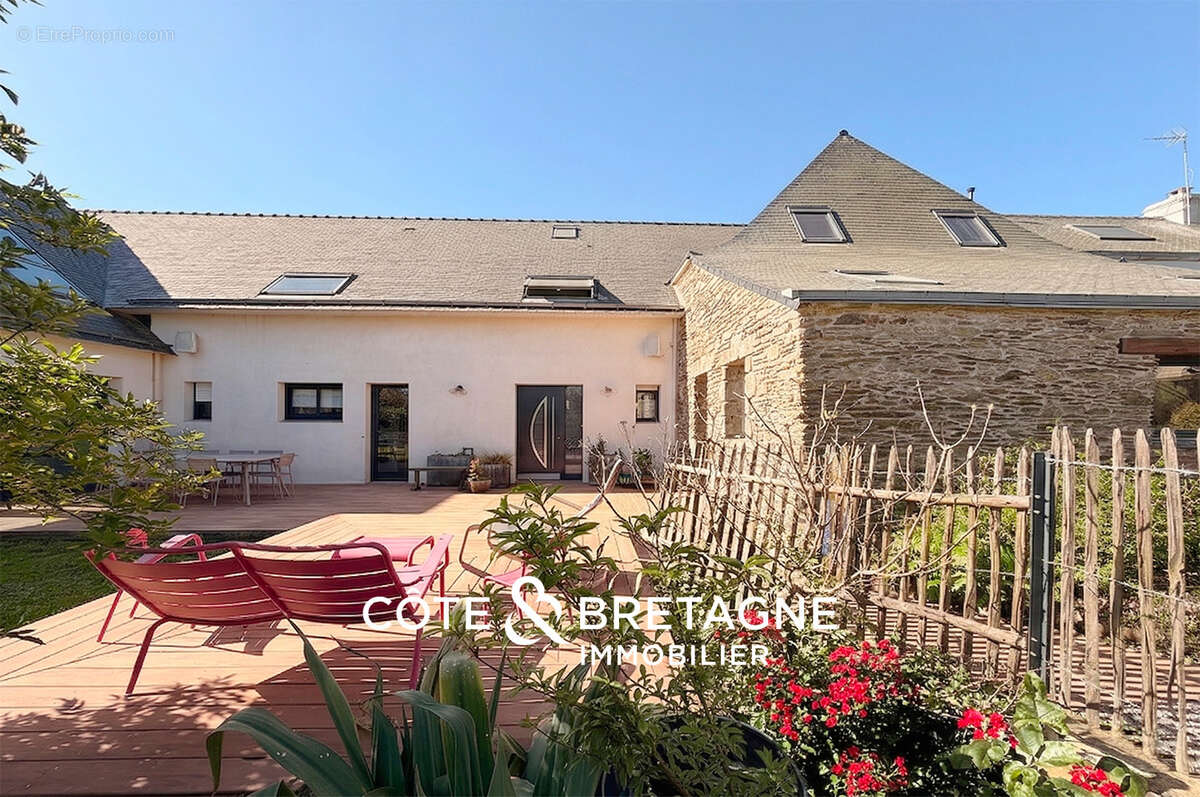 Magnifique demeure en pierre a arzal dans le morbihan  réf : 202661 - photo 2