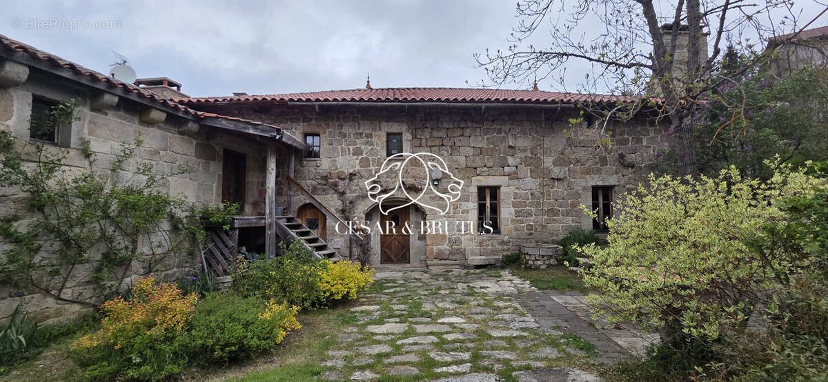 Maison à LAFARRE