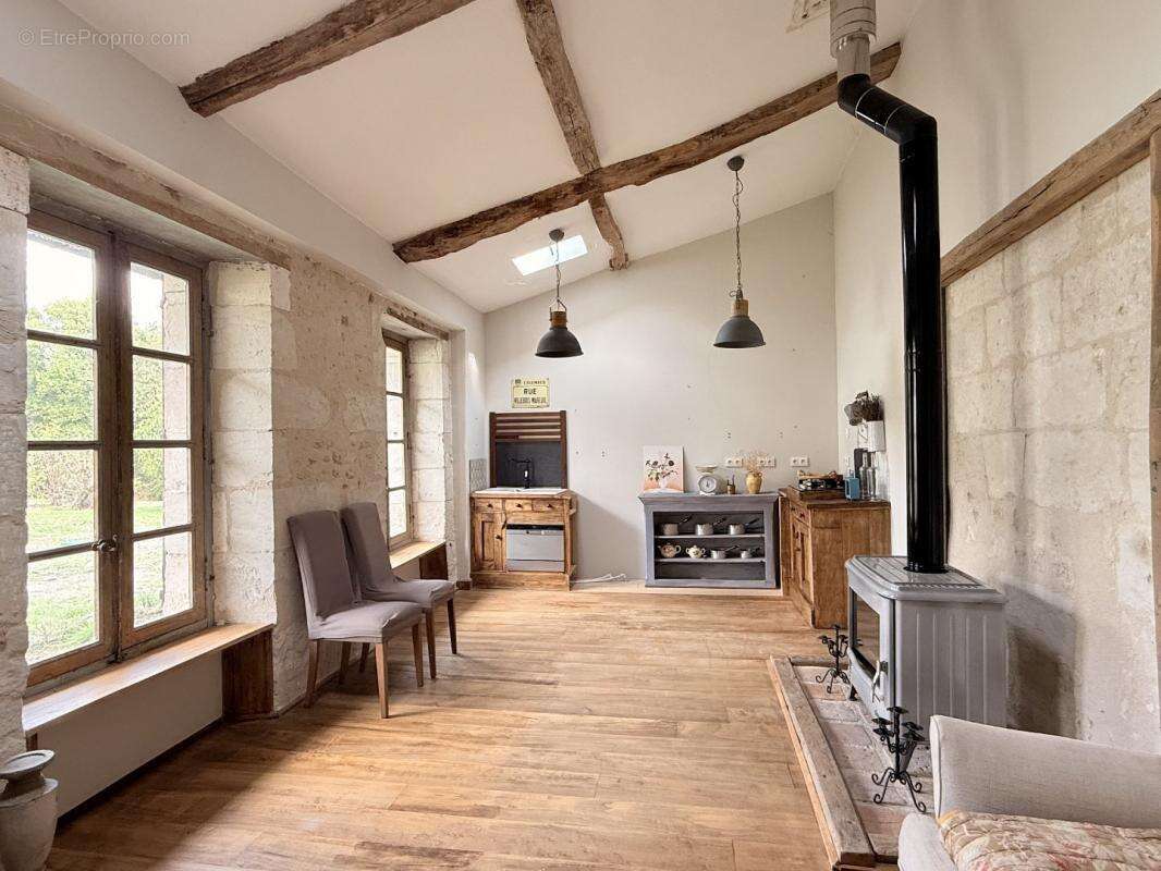 Maison à AUBETERRE-SUR-DRONNE