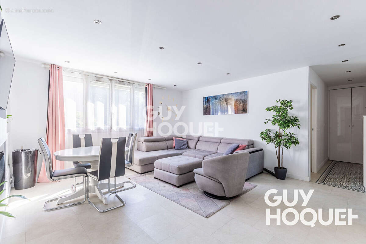 Appartement à ATHIS-MONS