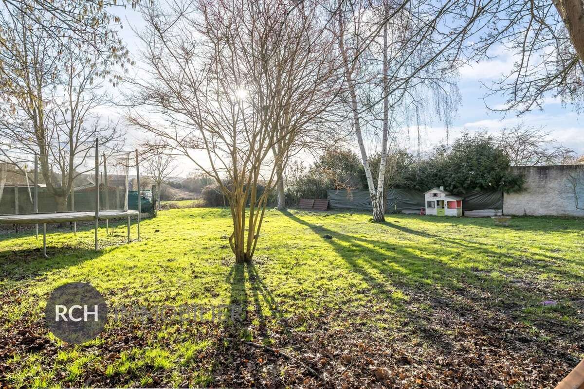 Maison à BAZAINVILLE