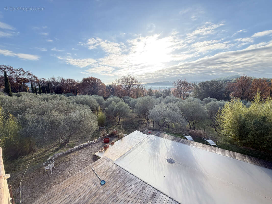 Maison à VILLECROZE