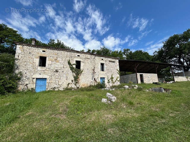 Maison 176 m2 avec dépendances - photo 14