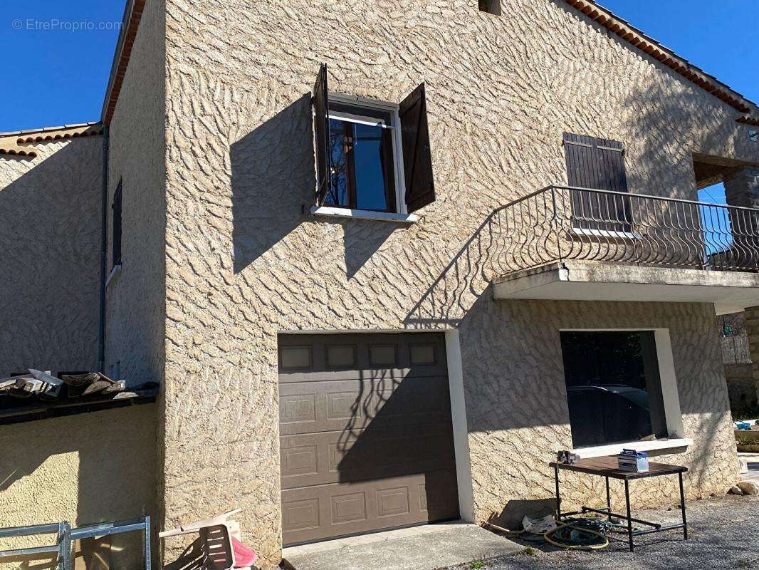 Maison Estoublon 5 pièce(s) 158 m2 - photo 2