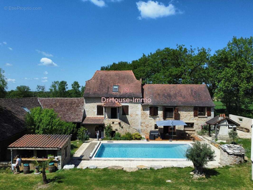 Maison 240 m² à Causse-Et-Diege  - photo 2