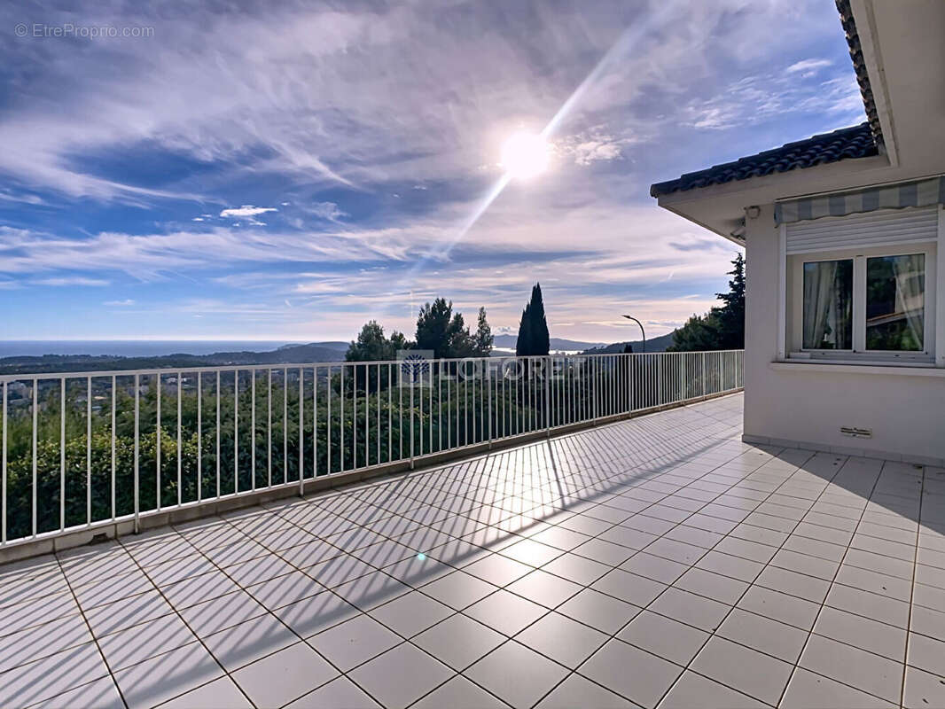 Maison à LA VALETTE-DU-VAR