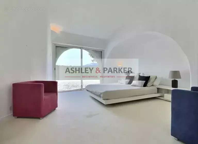 Maison à MOUANS-SARTOUX