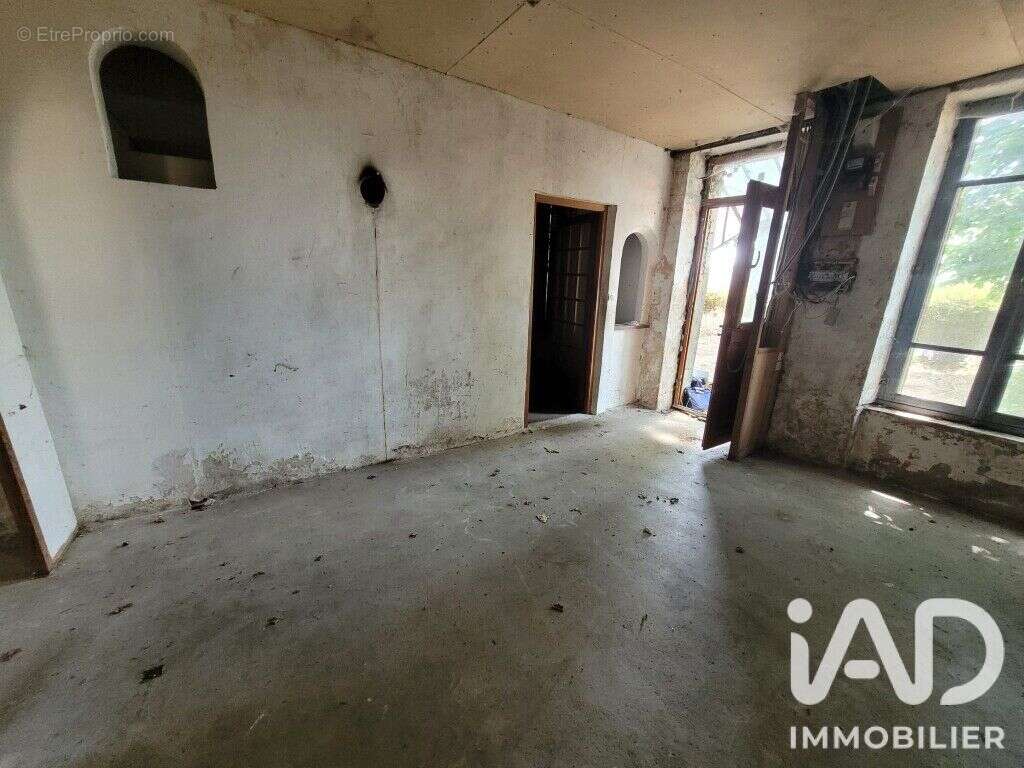 Maison 90 m² à Azay-Sur-Thouet  - photo 3