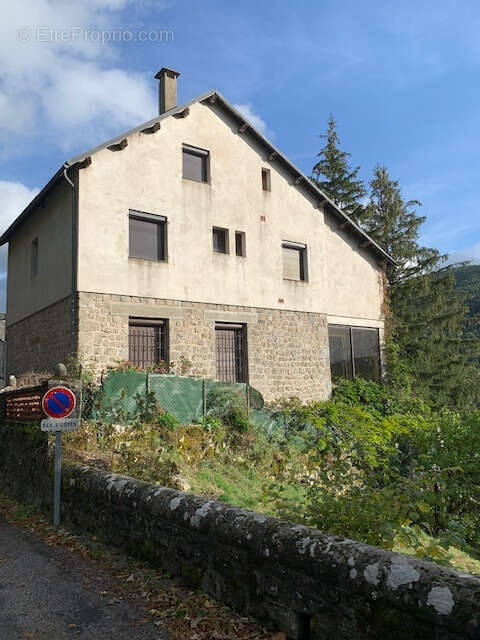 Maison à DOURBIES