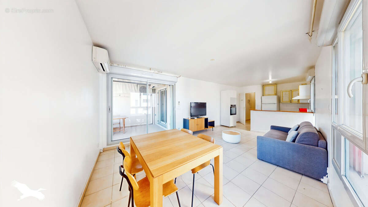 Appartement à MARSEILLE-2E