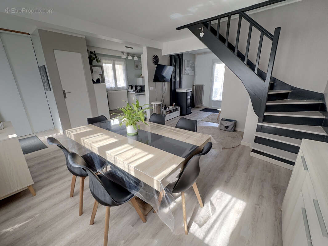 Maison à VERNOUILLET