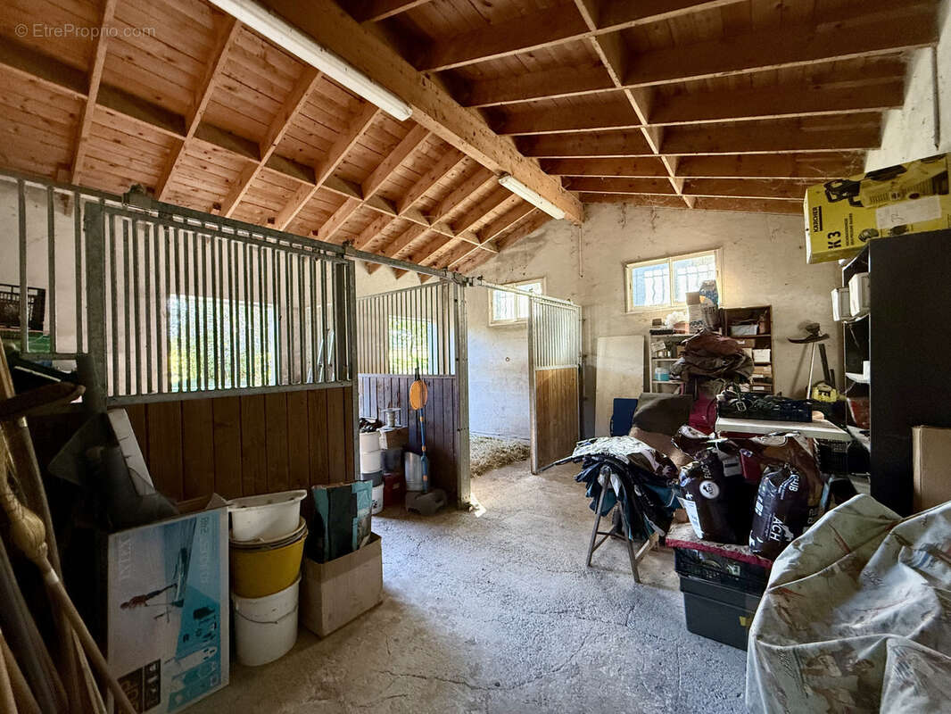 Maison à MONDONVILLE